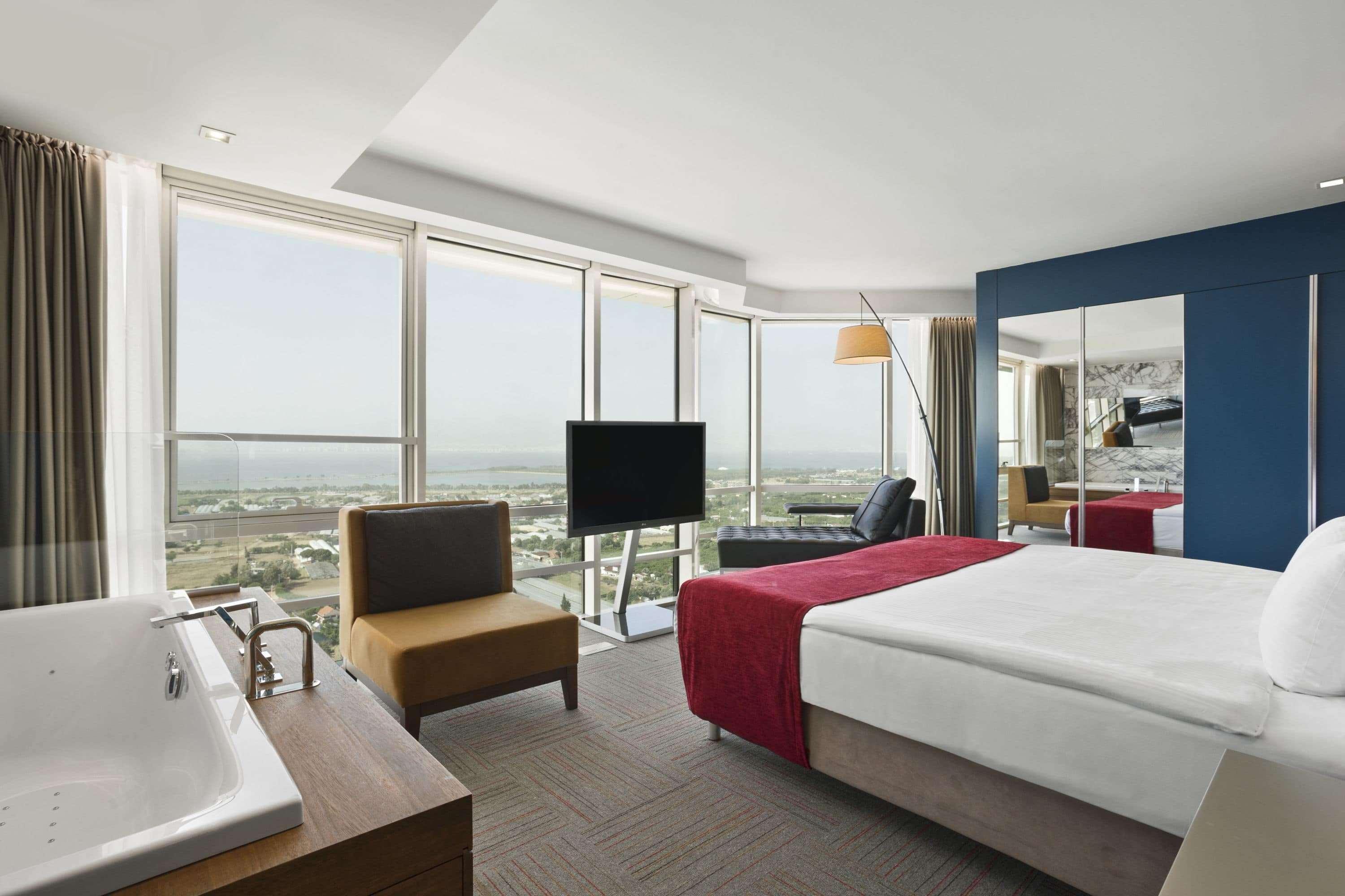 รามาดา อองคอร์ บาย วินด์แฮม อิซมีร์ Hotel ภายนอก รูปภาพ