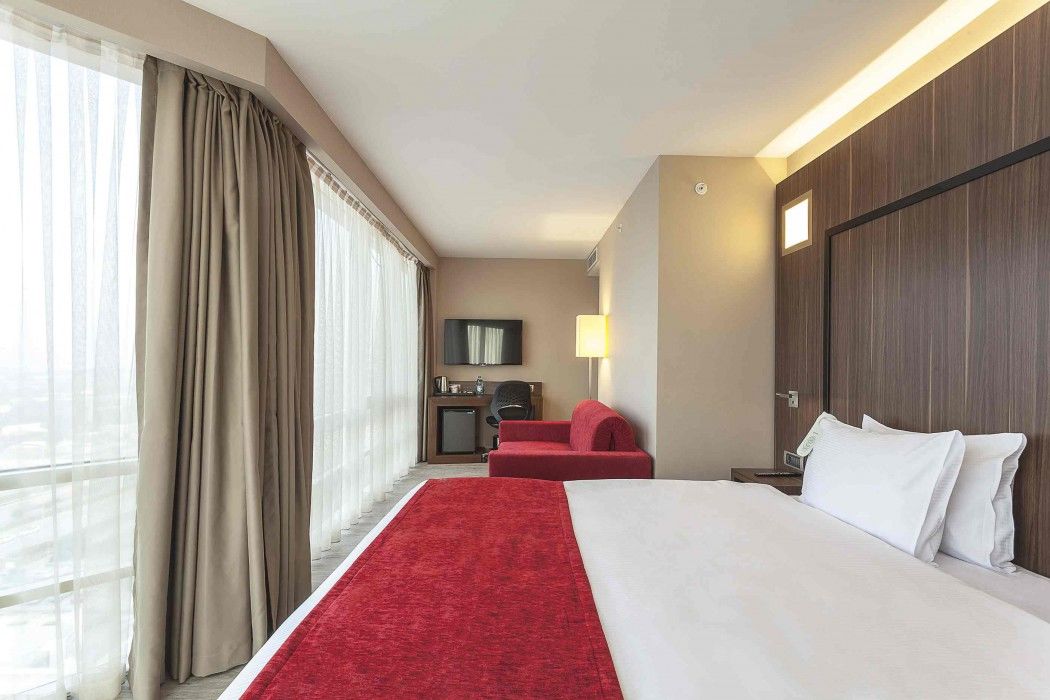 รามาดา อองคอร์ บาย วินด์แฮม อิซมีร์ Hotel ภายนอก รูปภาพ