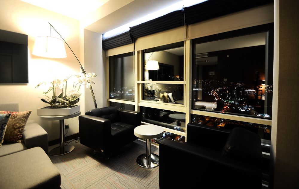 รามาดา อองคอร์ บาย วินด์แฮม อิซมีร์ Hotel ภายนอก รูปภาพ